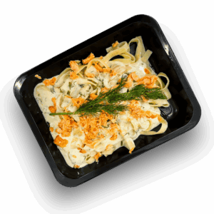 Tagliatelle z łososiem w sosie koperkowym