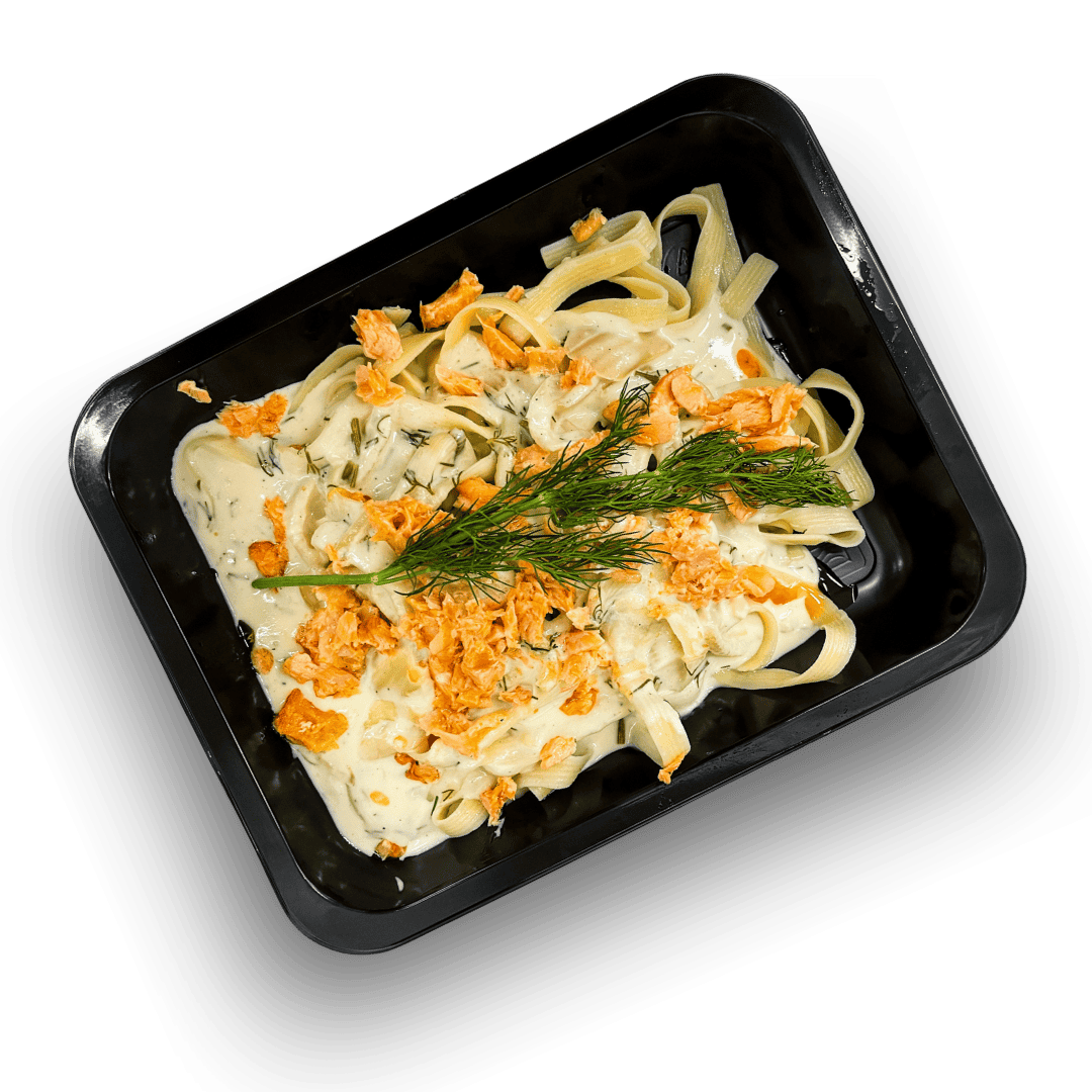 Tagliatelle z łososiem w sosie koperkowym